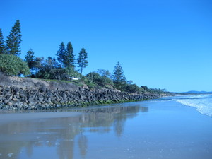 Belongil_-_july_2009_-_looking_north